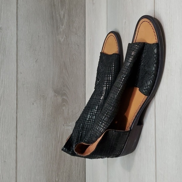 Free People Women Mont Blank Asym Ankle Leather Cut Side Flats shoes sz 39/8.5-9 - Picture 3 of 14